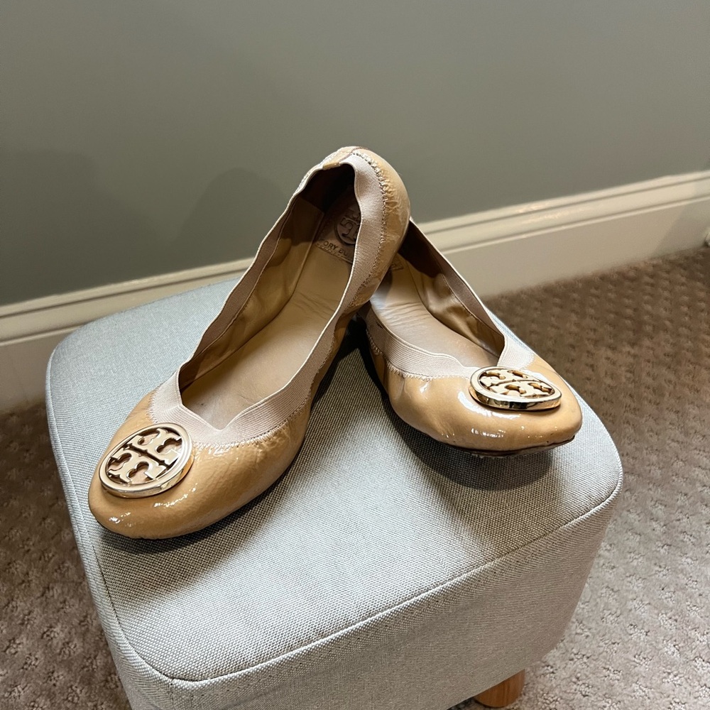 Tory Burch Women's Tan patent leather Ballet Flats
